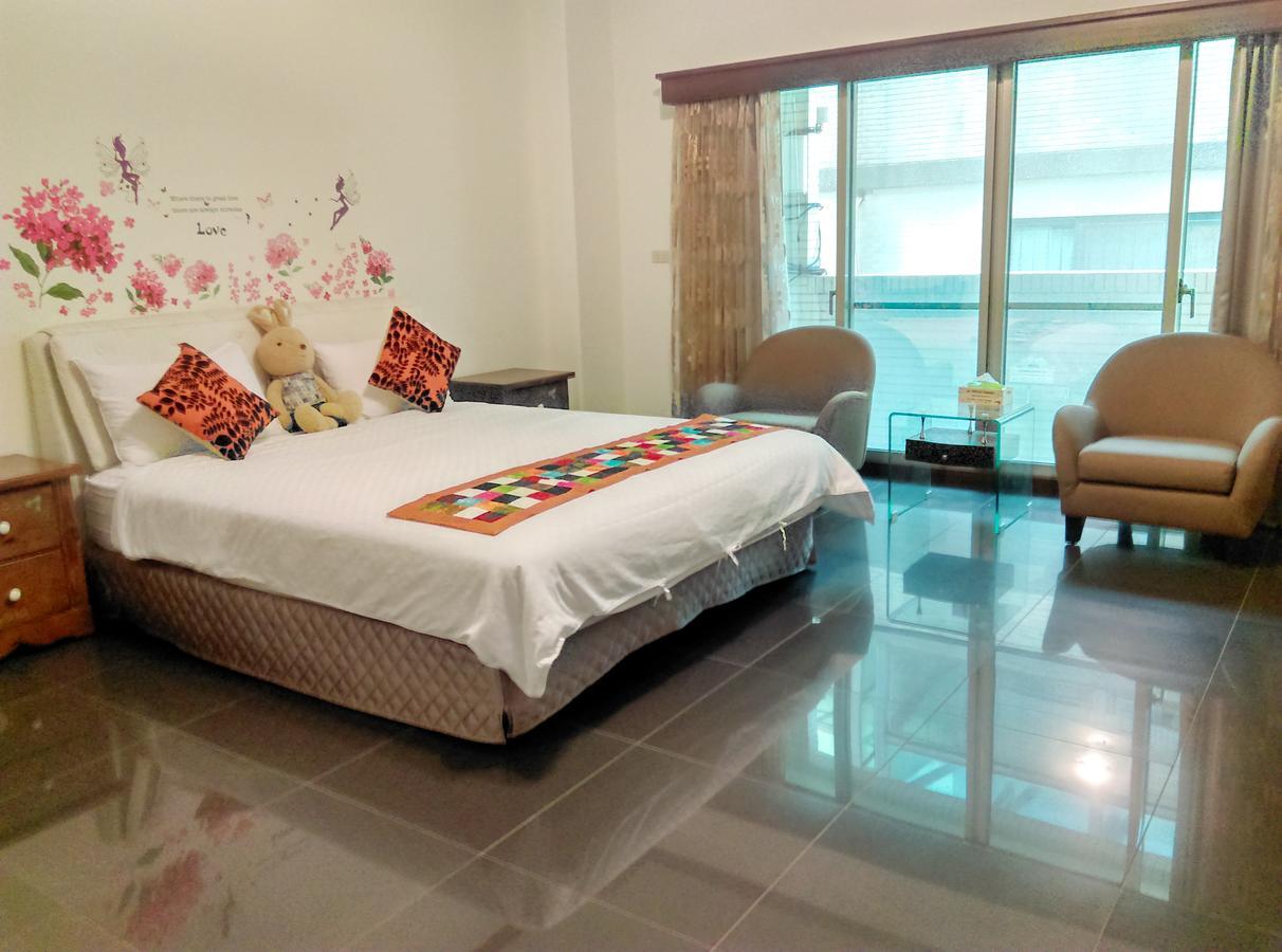 Tainan Yi Home Exteriör bild