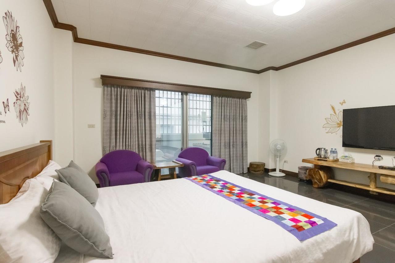 Tainan Yi Home Exteriör bild